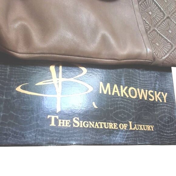 B. Makowsky BFLEEZA Desert Leather Knee High Boots – Women’s 9, New in Box - Picture 5 of 5